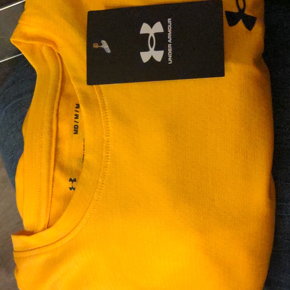 Under armour men's t shirt - Picture 2 of 3
